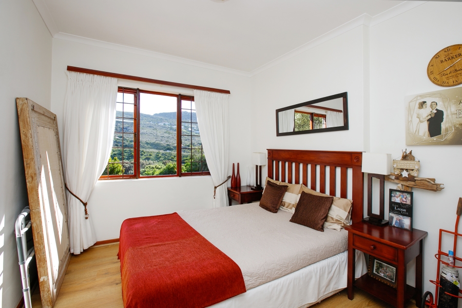 3 Bedroom Property for Sale in Glencairn Western Cape